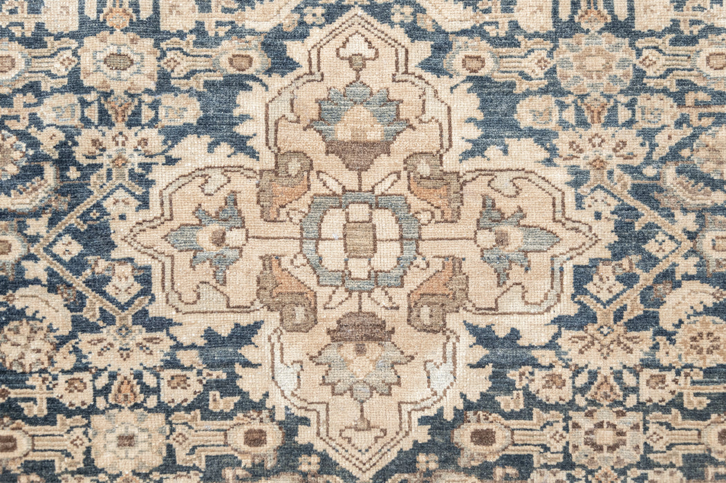 MALAYIR RUG, WEST PERSIA, 8'6" X 11'6"
