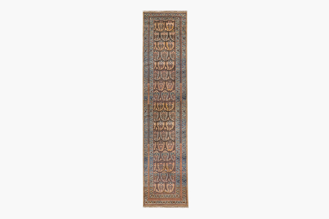 NORTH WEST PERSIAN RUG, NORTH WEST PERSIA, 2'8" X 8'10"