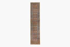 NORTH WEST PERSIAN RUG, NORTH WEST PERSIA, 2'8" X 8'10"