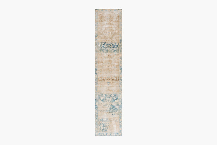 MALAYIR RUG, WEST PERSIA, 3'4" X 15'11"