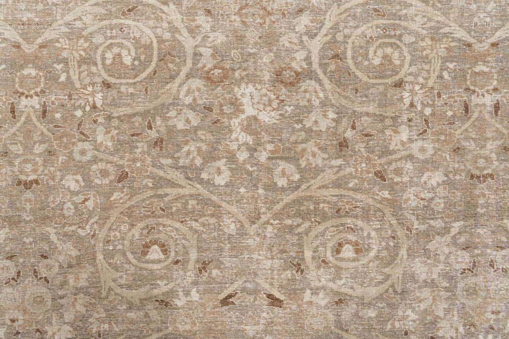 AR31366, TABRIZ RUG, NORTH WEST PERSIA, 6' 11" x 10'4"