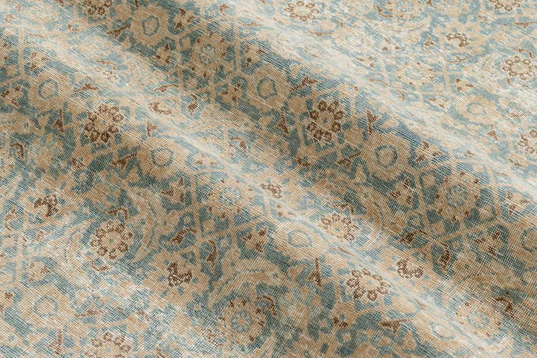 TABRIZ RUG, NORTH WEST PERSIA , 7'8" x 10'8"