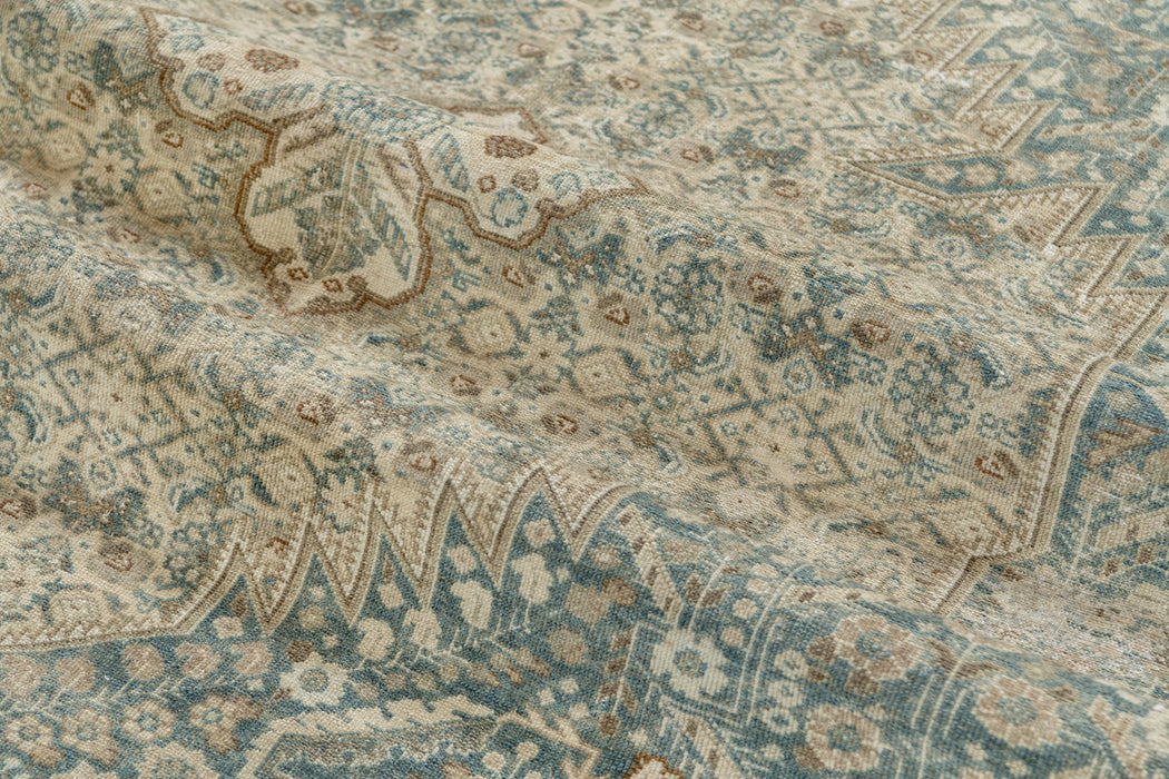 TABRIZ RUG, NORTH WEST PERSIA , 8'4" x 10'4"