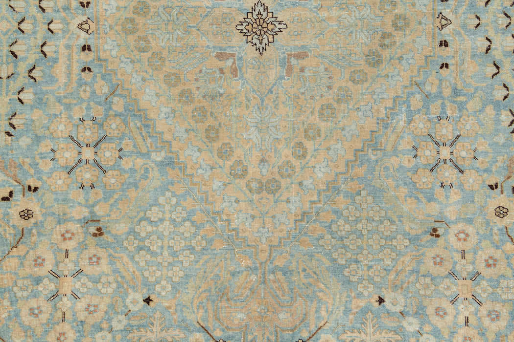 TABRIZ RUG, NORTH WEST PERSIA, 9'6" x 12'7"