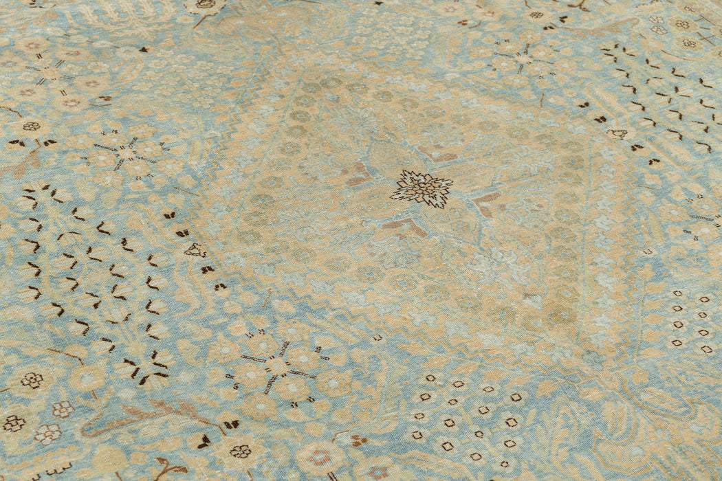 TABRIZ RUG, NORTH WEST PERSIA, 9'6" x 12'7"