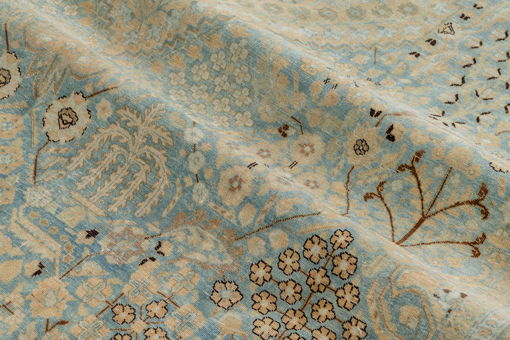 TABRIZ RUG, NORTH WEST PERSIA, 9'6" x 12'7"