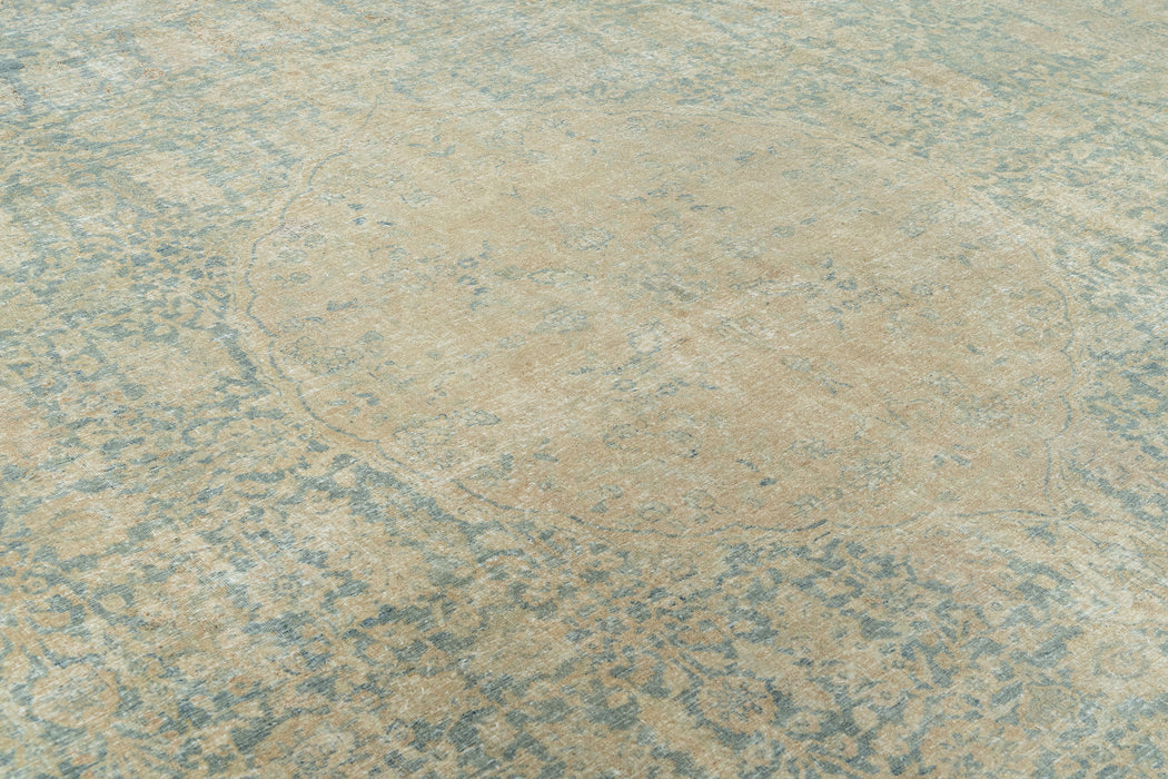 TABRIZ RUG, NORTH WEST PERSIA, 12'4" x 18'2"