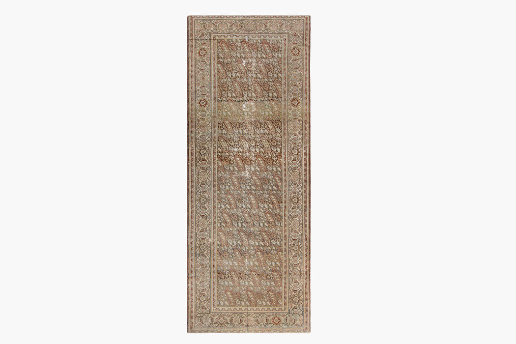 MALAYIR RUG, WEST PERSIA, 5' X 13'8"