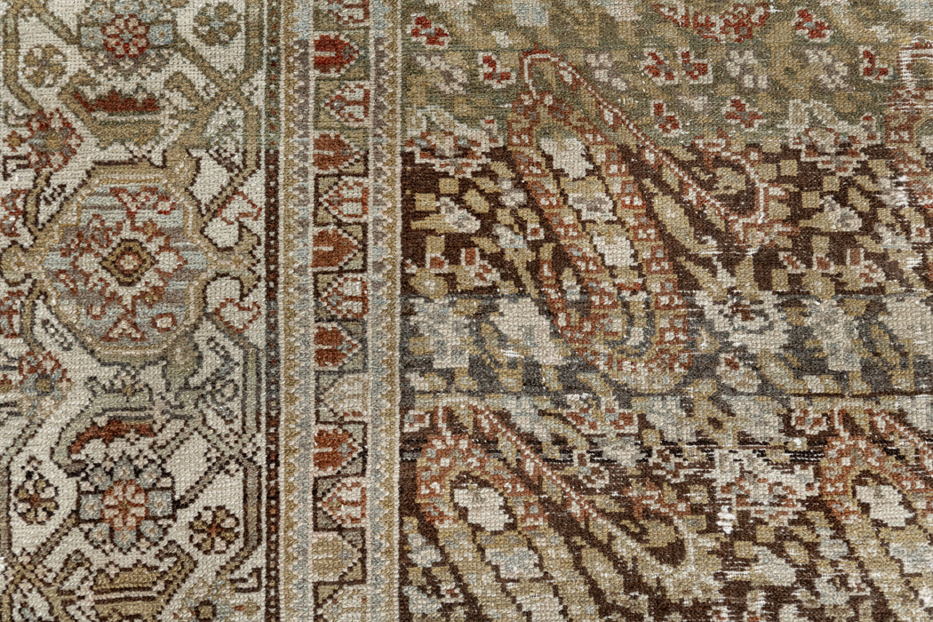 MALAYIR RUG, WEST PERSIA, 5' X 13'8"