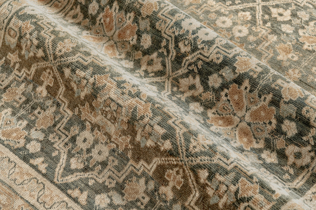 TABRIZ RUG, NORTH WEST PERSIA, 4'5" X 6'