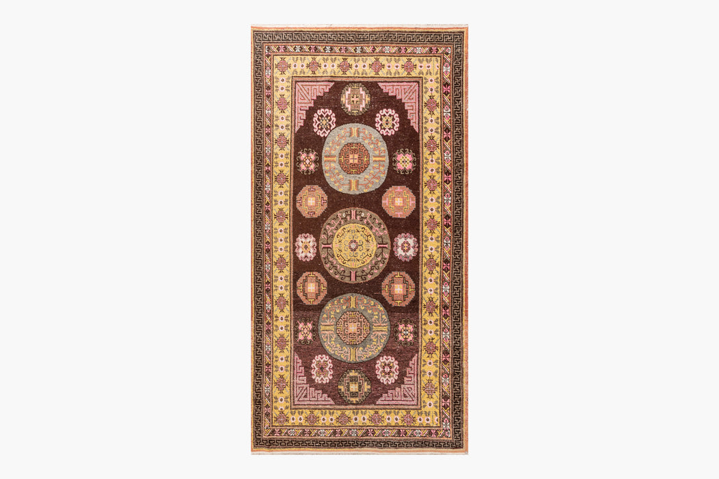 SAMARKAND RUG, EAST TURKESTAN, 5' 6" X 11'