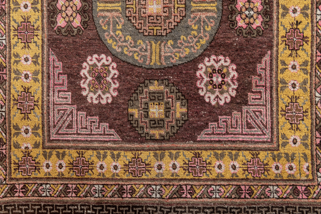 SAMARKAND RUG, EAST TURKESTAN, 5' 6" X 11'