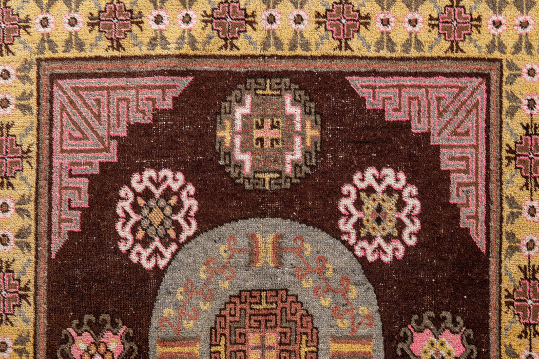SAMARKAND RUG, EAST TURKESTAN, 5' 6" X 11'