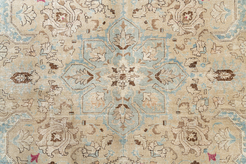 TABRIZ RUG, NORTH WEST PERSIA, 14'4" X 21'