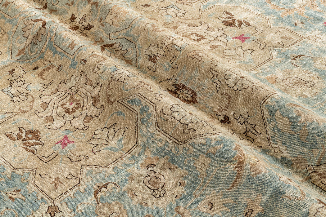 TABRIZ RUG, NORTH WEST PERSIA, 14'4" X 21'