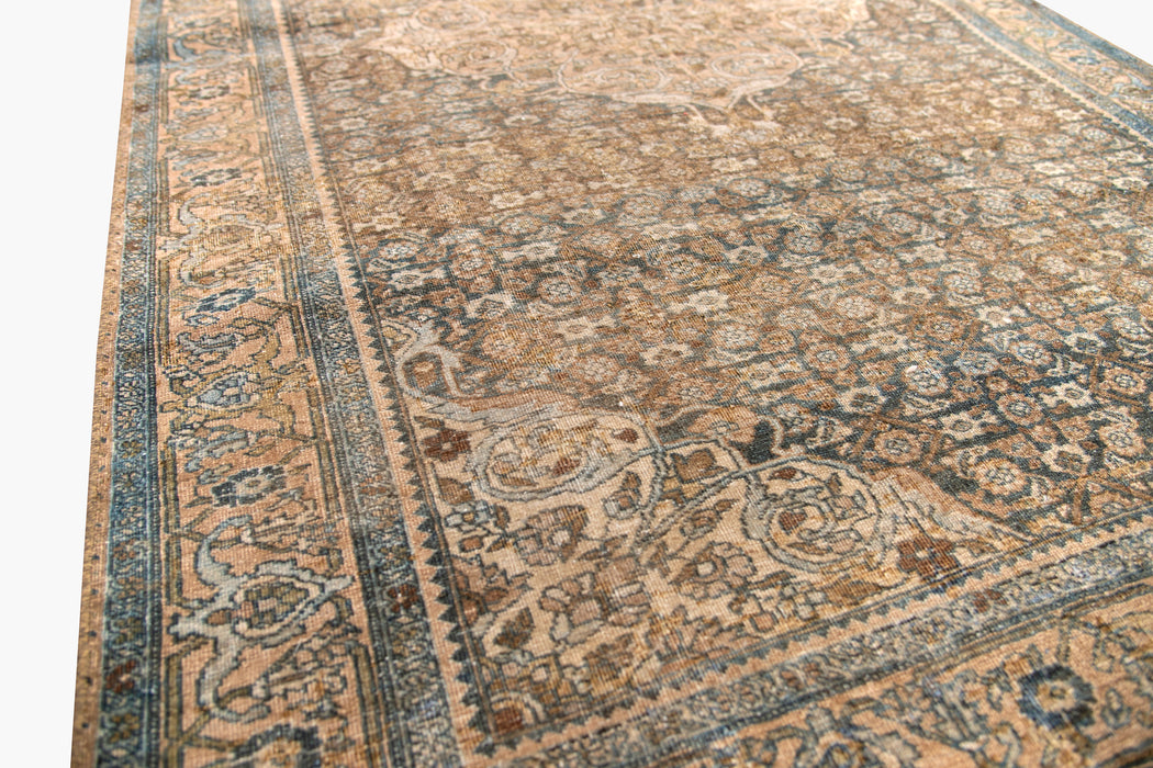 AR31477/10060524, TABRIZ AFSHAR RUG, NORTH WEST PERSIA, 4' X 6'8"