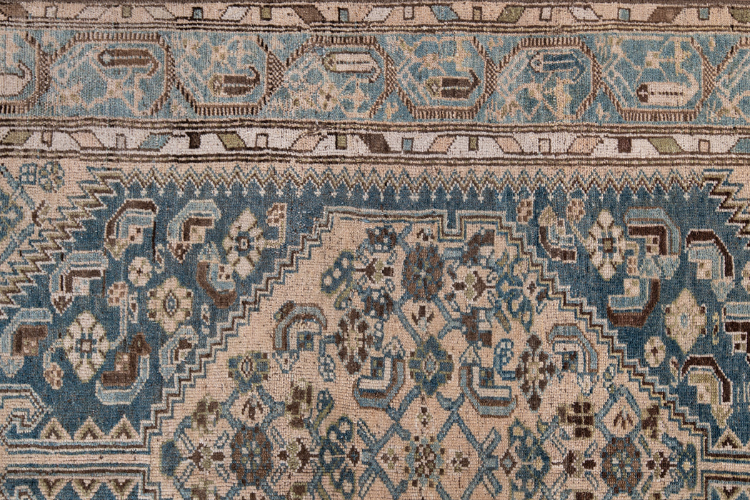 HERIZ RUG, NORTH WEST PERSIA, 4'1"X7'4"