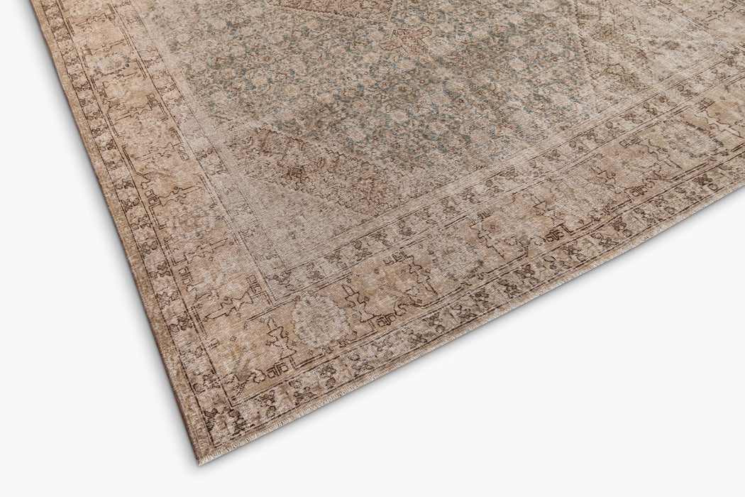 AR31503, TABRIZ RUG, NORTH WEST PERSIA, 7'9"x10'7"