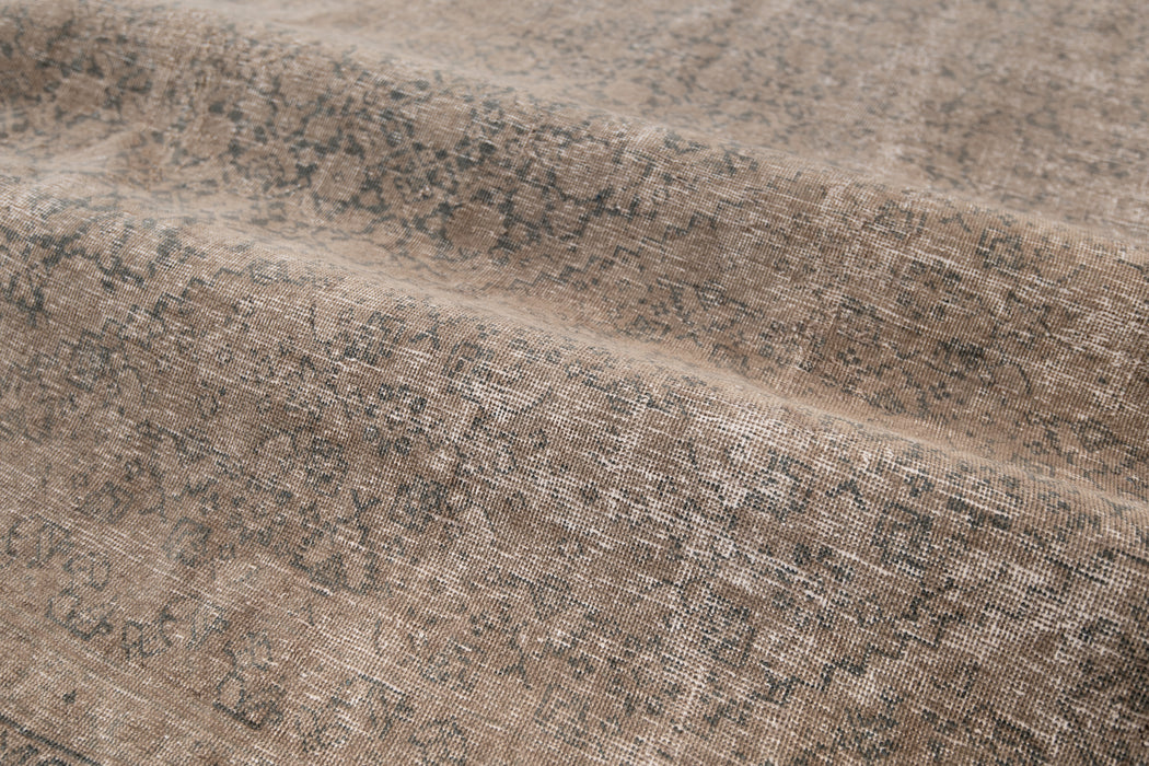 TABRIZ RUG, NORTH WEST PERSIA, 8'8"x11'4"
