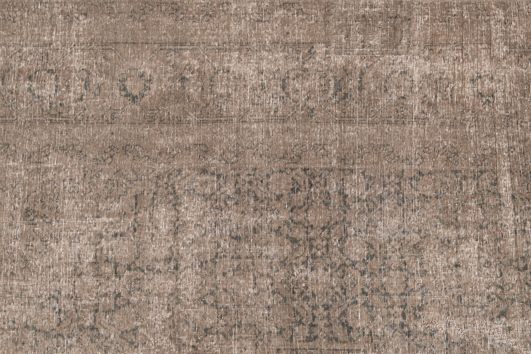 TABRIZ RUG, NORTH WEST PERSIA, 8'8"x11'4"