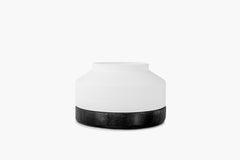 Cotes Vessel - White on Black Sandstone