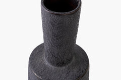 Nero Vase