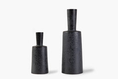 Nero Vase