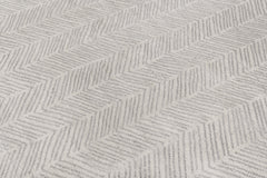 Alia Rug – White / Silver