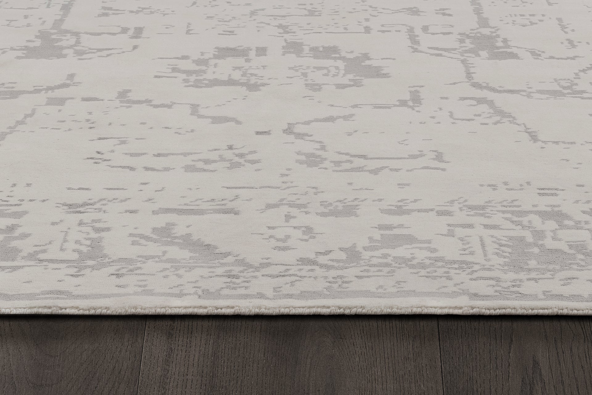 Arte Rug – Ivory / Charcoal