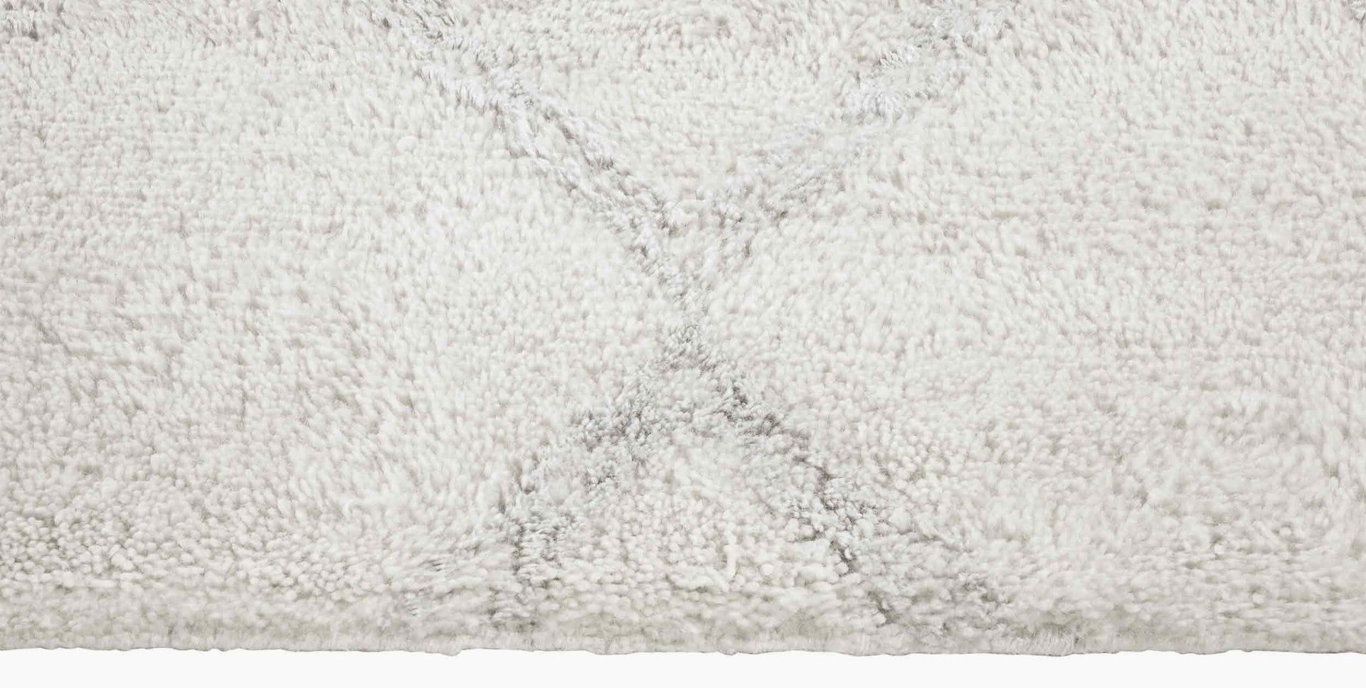 Trattino Rug – White / Silver