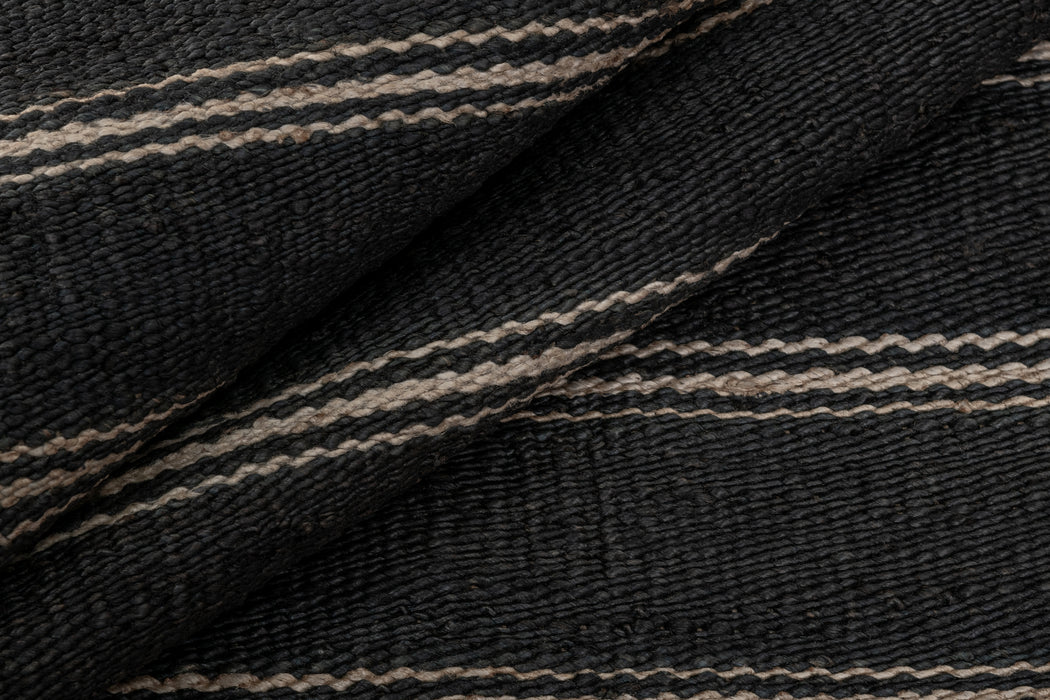Lenia Rug – Black / Natural