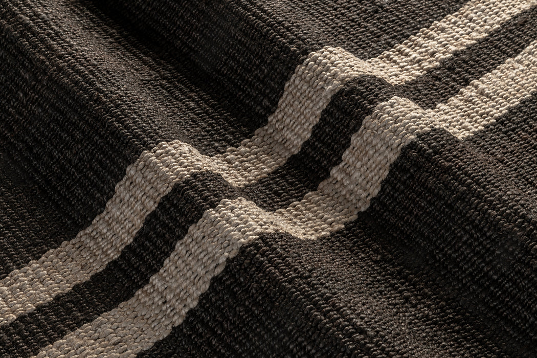 Banna Rug – Black / Natural
