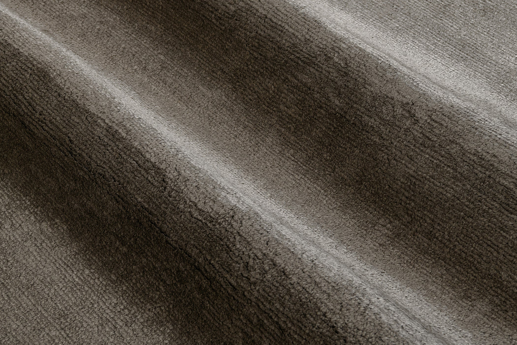 High Pile Silk Rug – Truffle