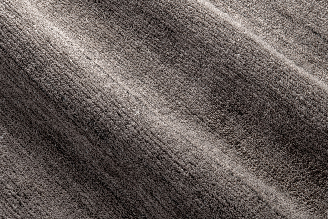 Performance Distressed Rug – Taupe