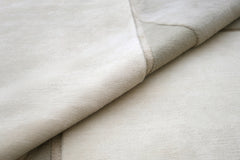 Equipoise Rug – Platinum