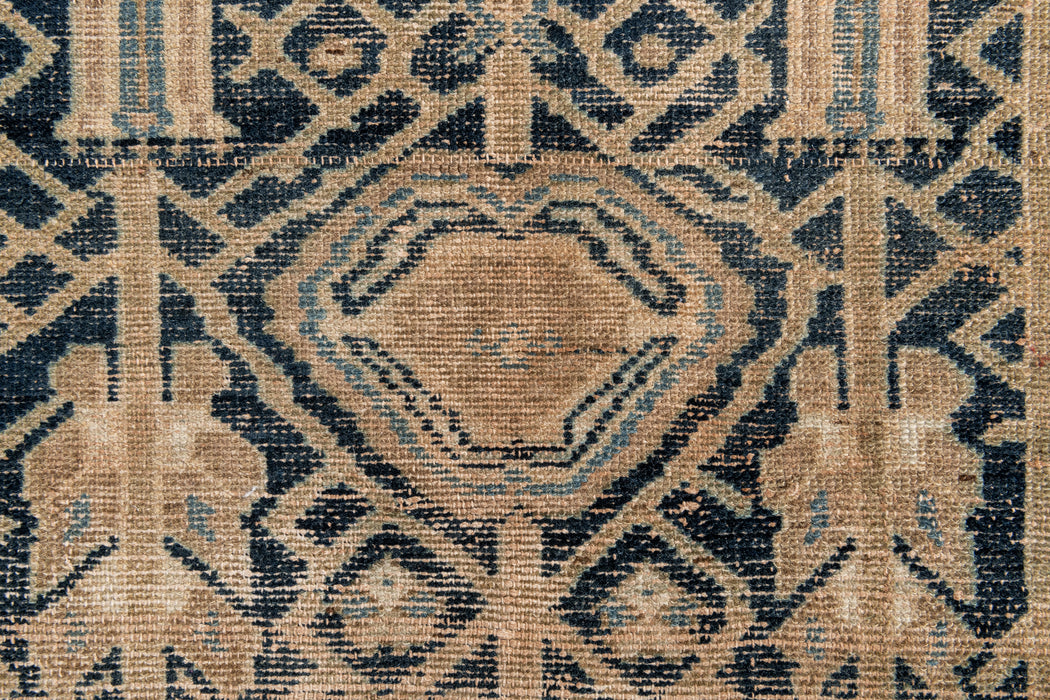 AR30034/10250, MALAYIR RUG, WEST PERSIA, 4'1" X 6'7"