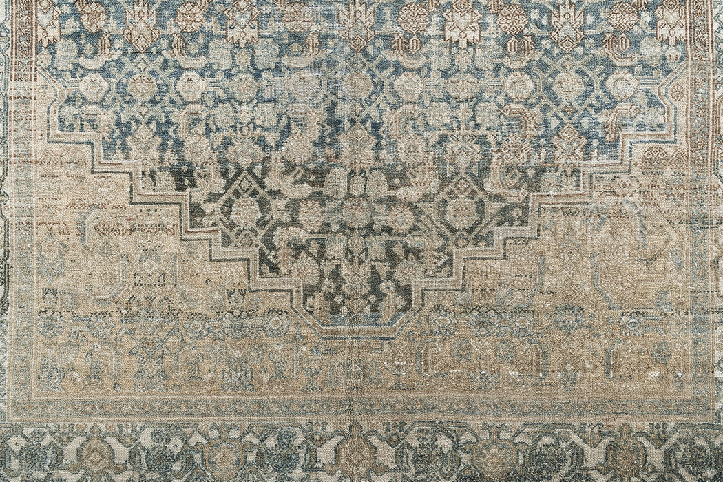 AR30053/16417, MAHAL RUG, WEST PERSIA, 6'8" X 16'4"