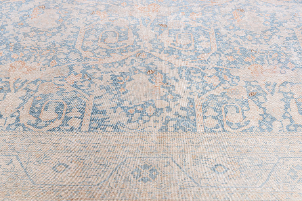 AR30058/16259, TABRIZ RUG, NORTH WEST PERSIA, 8'6" X 12'