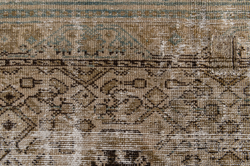 AR30067/14121, MALAYIR RUG, WEST PERSIA, 4'8" X 10'3"
