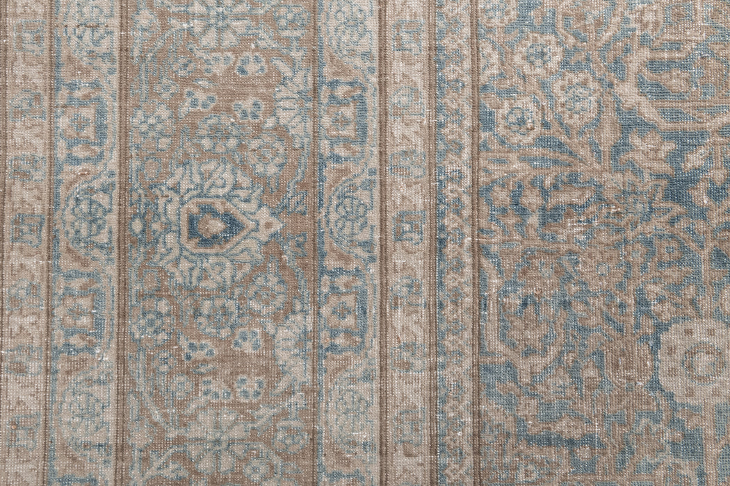 ANTIQUE TABRIZ RUG, AR30079/14987, NORTH WEST PERSIA, 7' 11" x 10' 8"