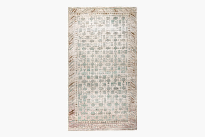 KHOTAN RUG, AR30099/15423, EAST TURKESTAN, 7' X 12'6"