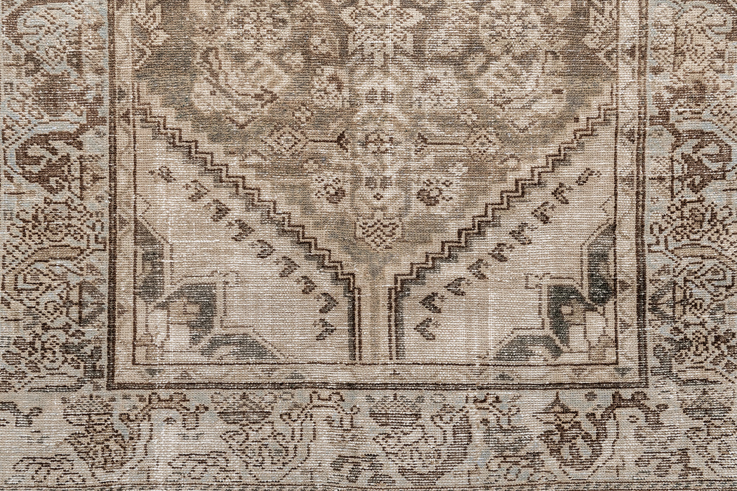 MALAYIR RUG, WEST PERSIA, 3'8" x 16'6"