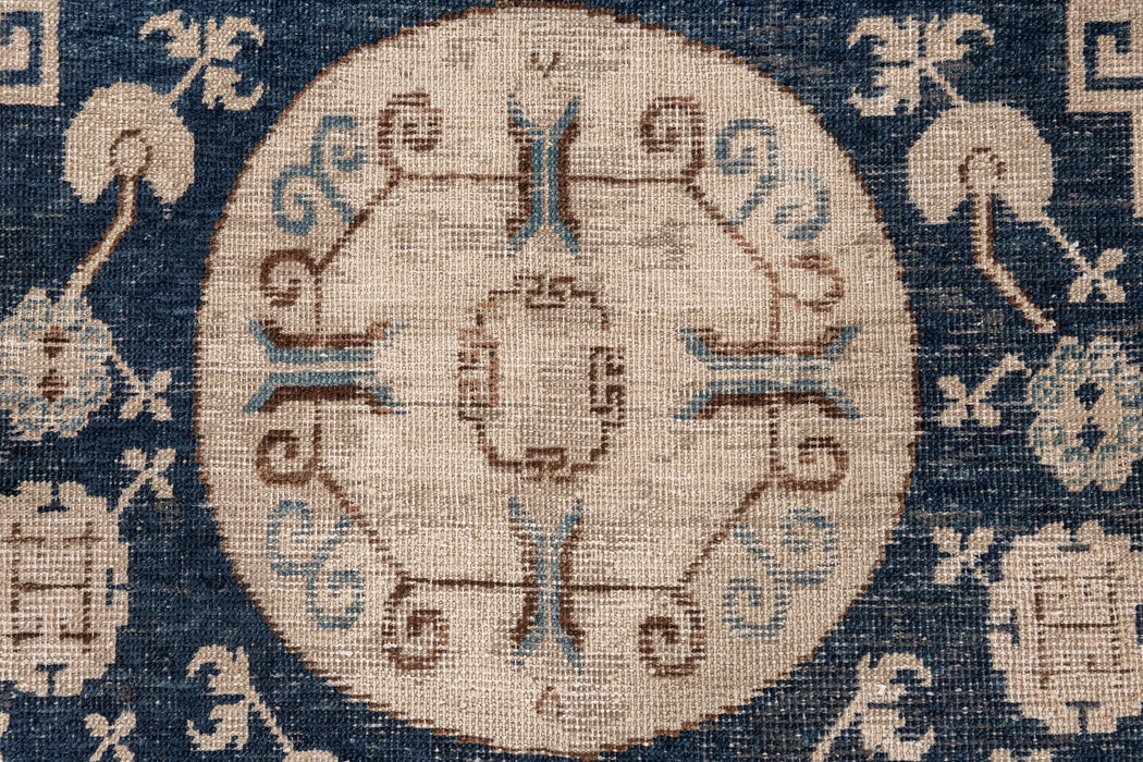 KHOTAN RUG, AR30127/11225, EAST TURKESTAN, 4'7" x 9'
