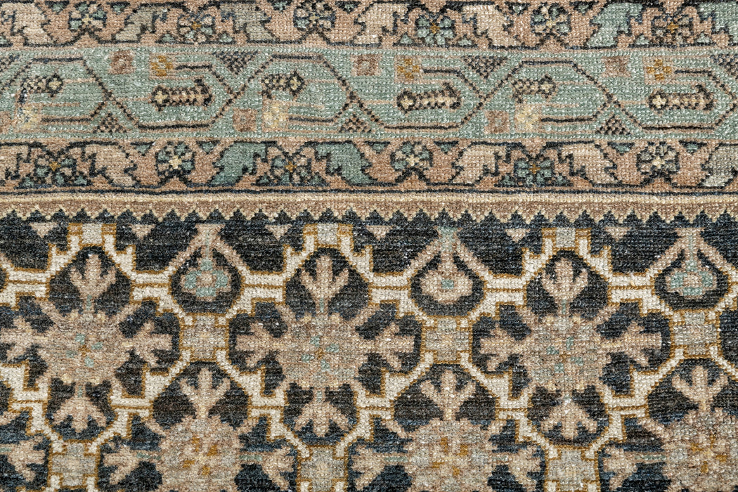 MALAYIR RUG, WEST PERSIA, 3'9" X 4'10"