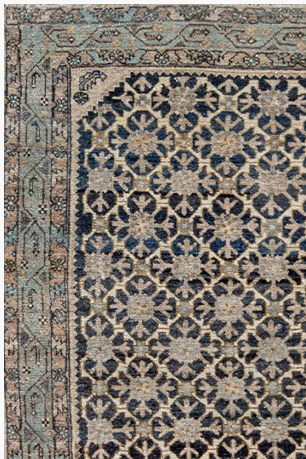 MALAYIR RUG, WEST PERSIA, 3'9" X 4'10"