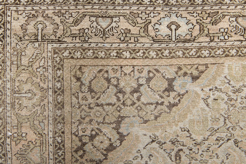 MALAYIR RUG, WEST PERSIA, 4'5" X 6'7"