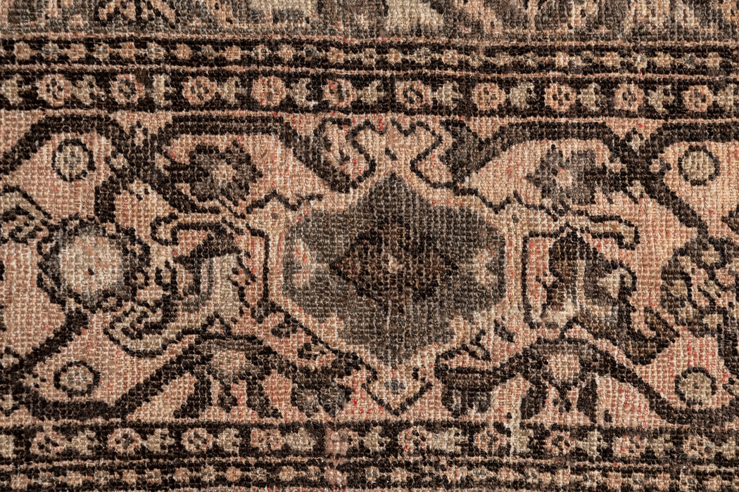 SULTANABAD RUG, WEST PERSIA, 16'9" X 27'1"