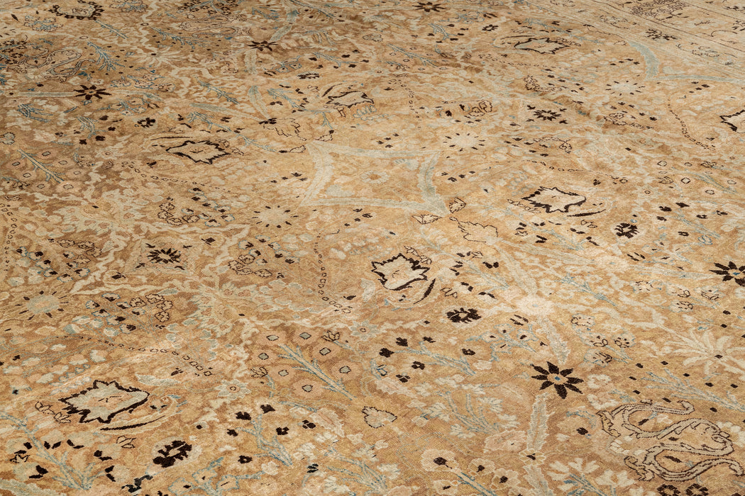 TABRIZ RUG, AR31068/7302, NORTH WEST PERSIA, 12'4" X 15'5"