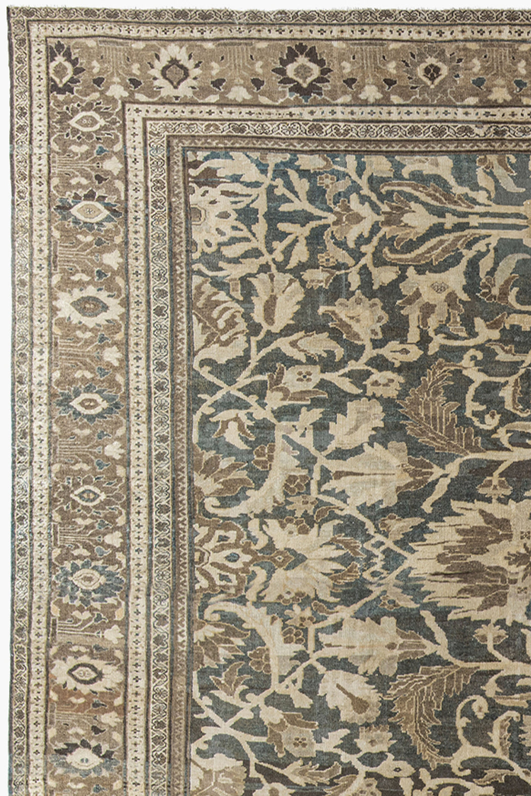 SULTANABAD RUG, WEST PERSIA, 13'10" X 19'9"