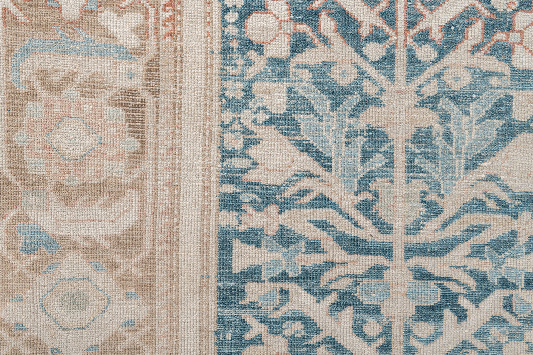 MALAYIR RUG, WEST PERSIA, 6'7" X 12'8"